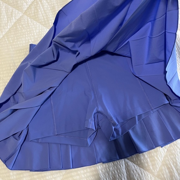 TNA/Aritzia Blue Athletic Mini Tennis Skirt - Picture 3 of 4